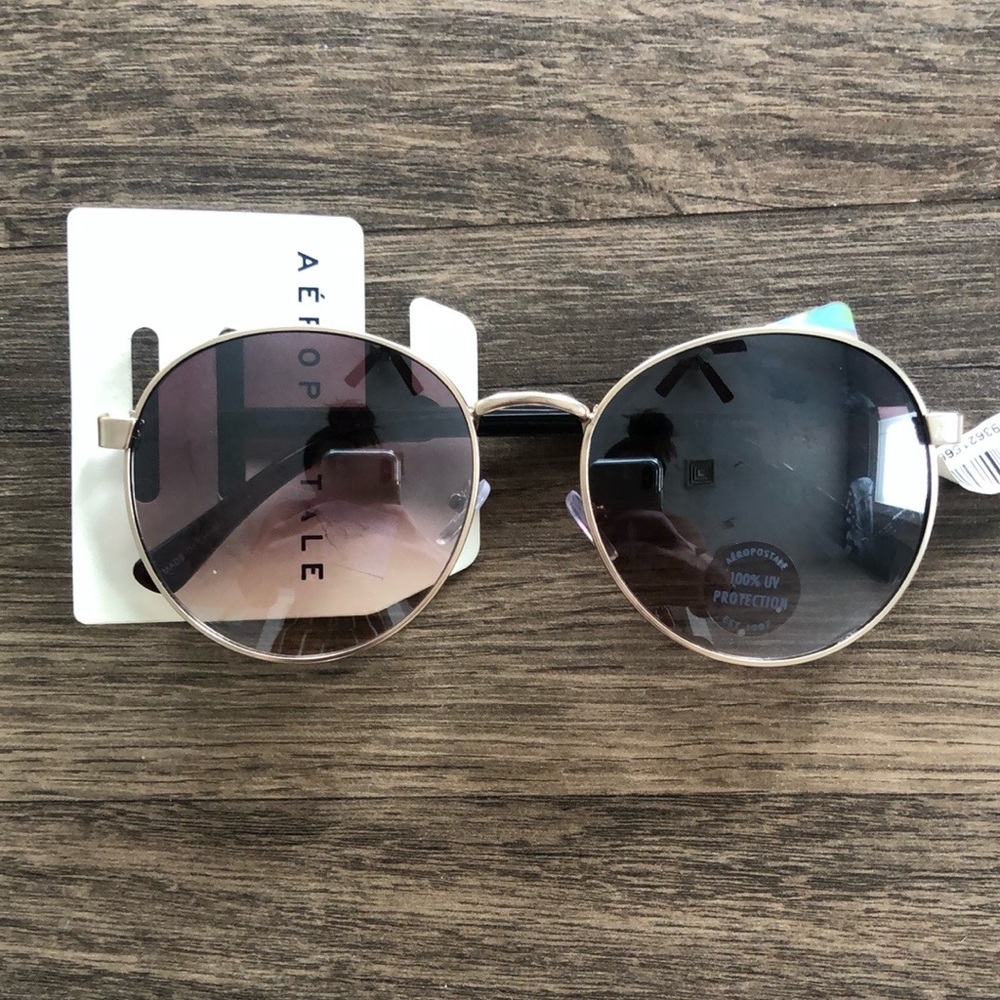 Aeropostale Round Sunglasses with Gold Frame